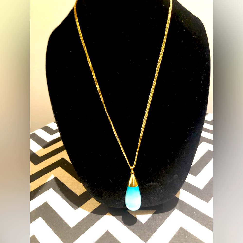 Beautiful blue drop necklace
